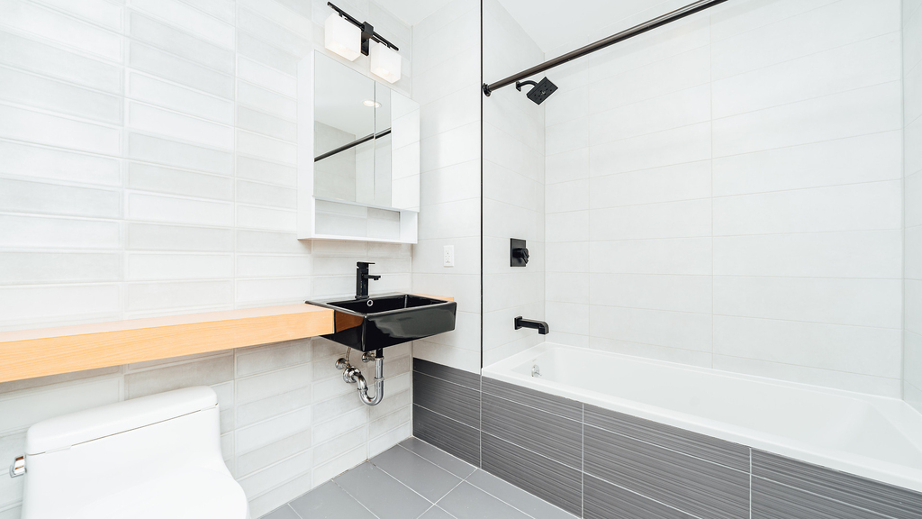 987 Willoughby Ave - Photo 13