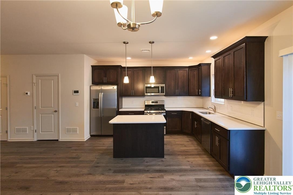 6639 Stein Way - Photo 3