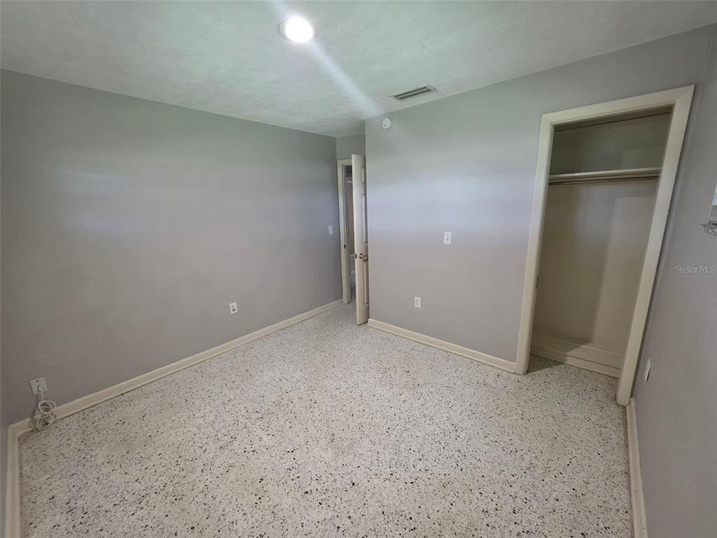 25601 Laylaine Drive - Photo 32