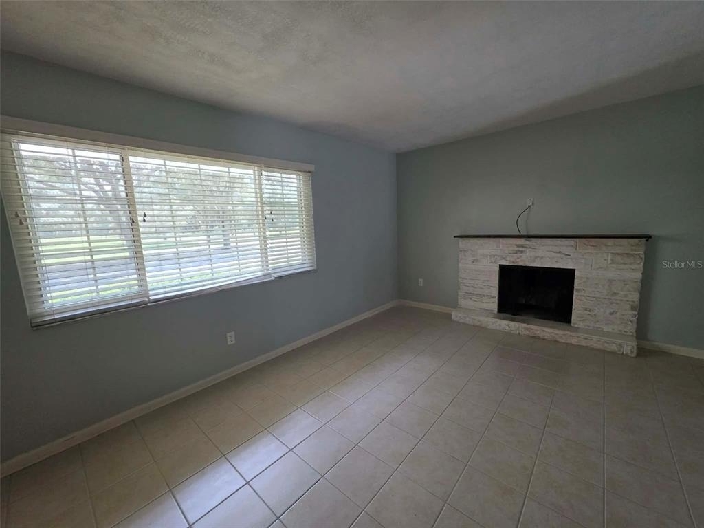 25601 Laylaine Drive - Photo 7
