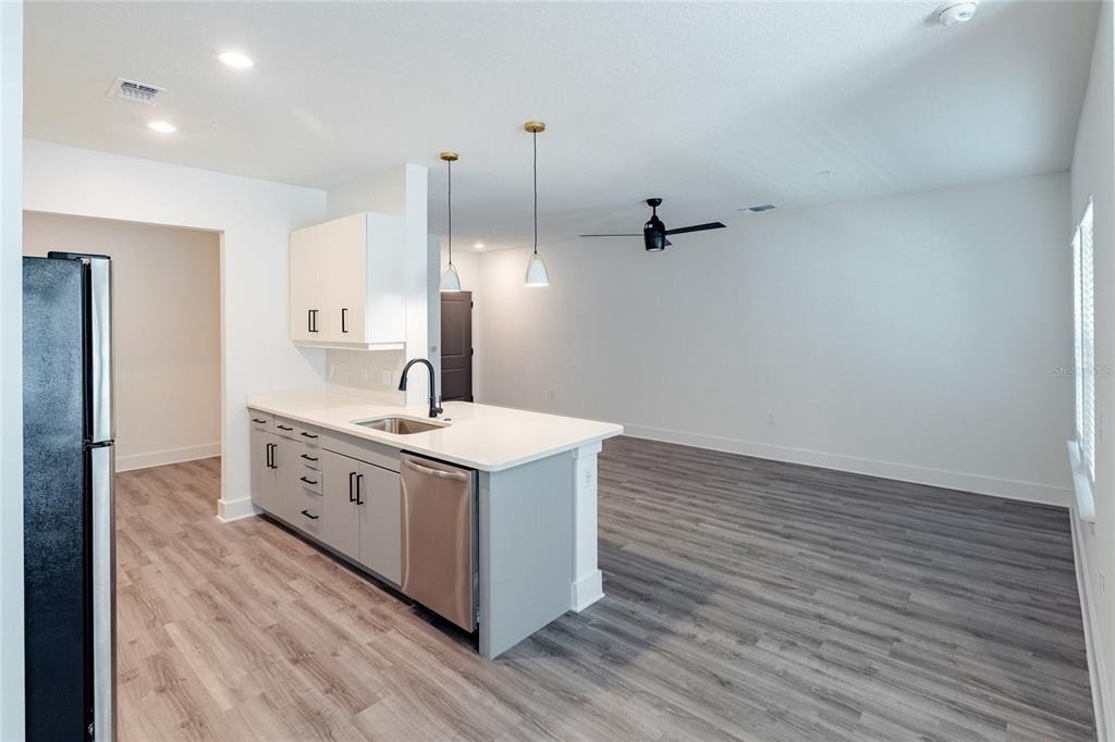 1420 Lakefront Drive - Photo 5