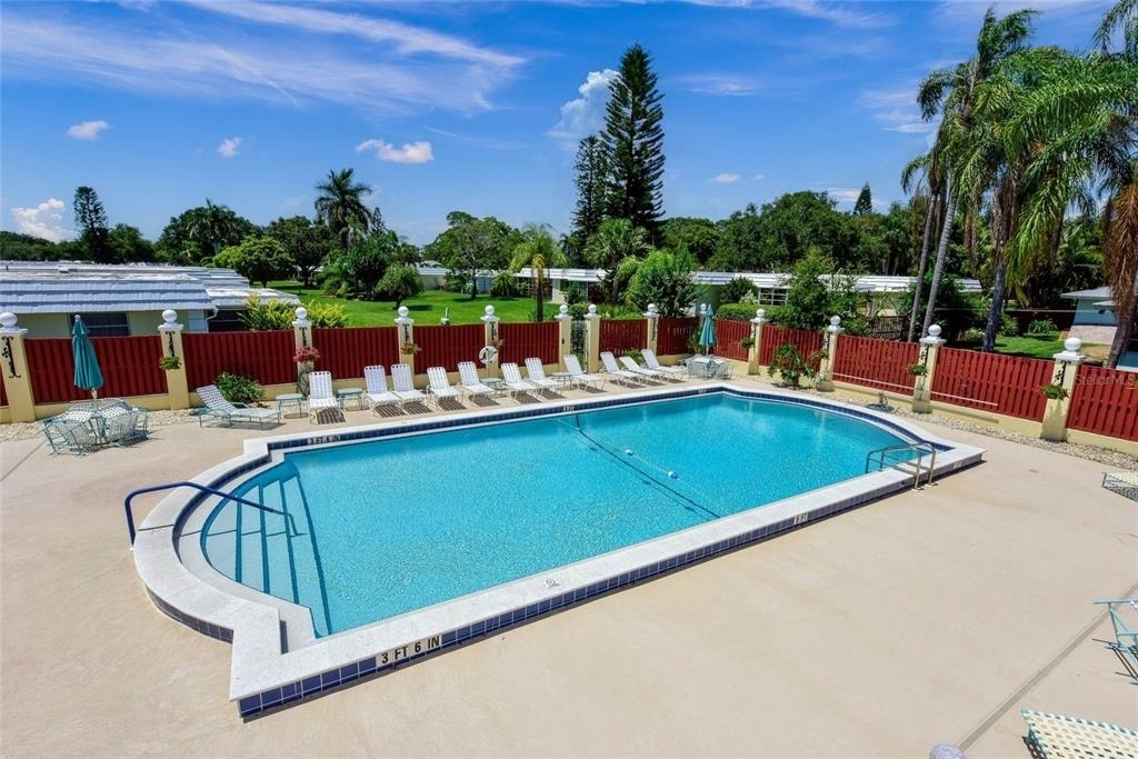 5823 Tidewood Avenue - Photo 3