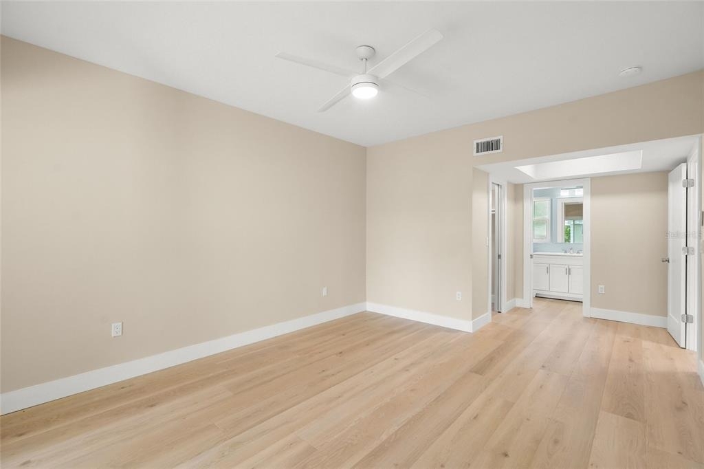 5823 Tidewood Avenue - Photo 21