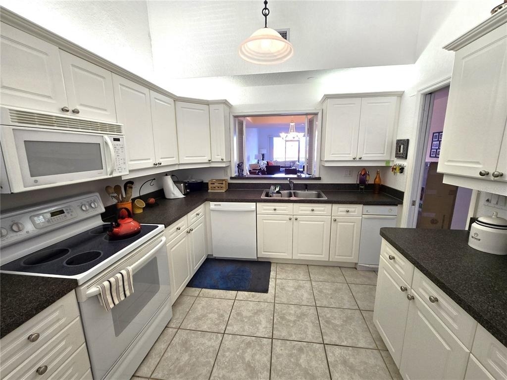 3905 Mariners Walk - Photo 10