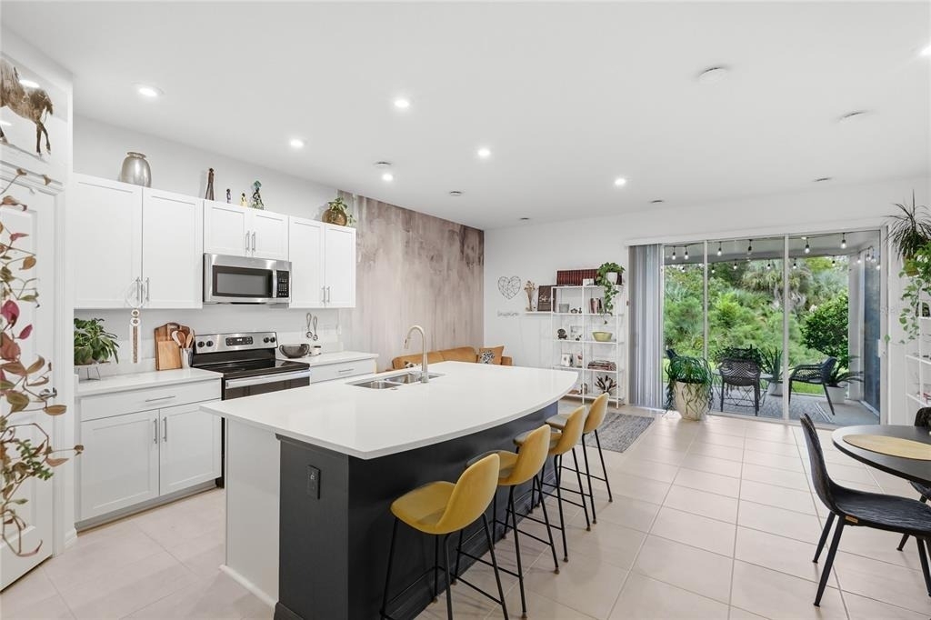 8605 Lunar Skye Street - Photo 6