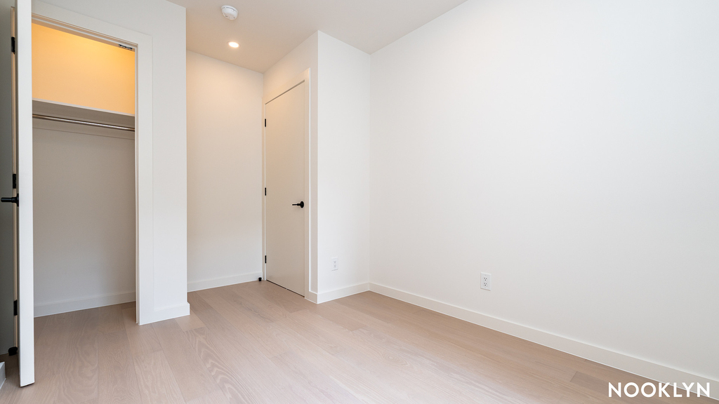 159 Havemeyer St - Photo 17