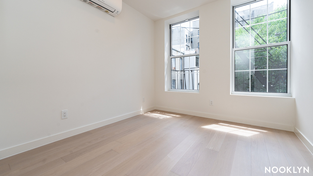 159 Havemeyer St - Photo 15