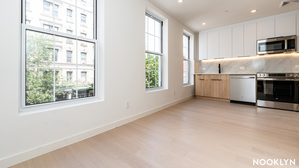 159 Havemeyer St - Photo 12