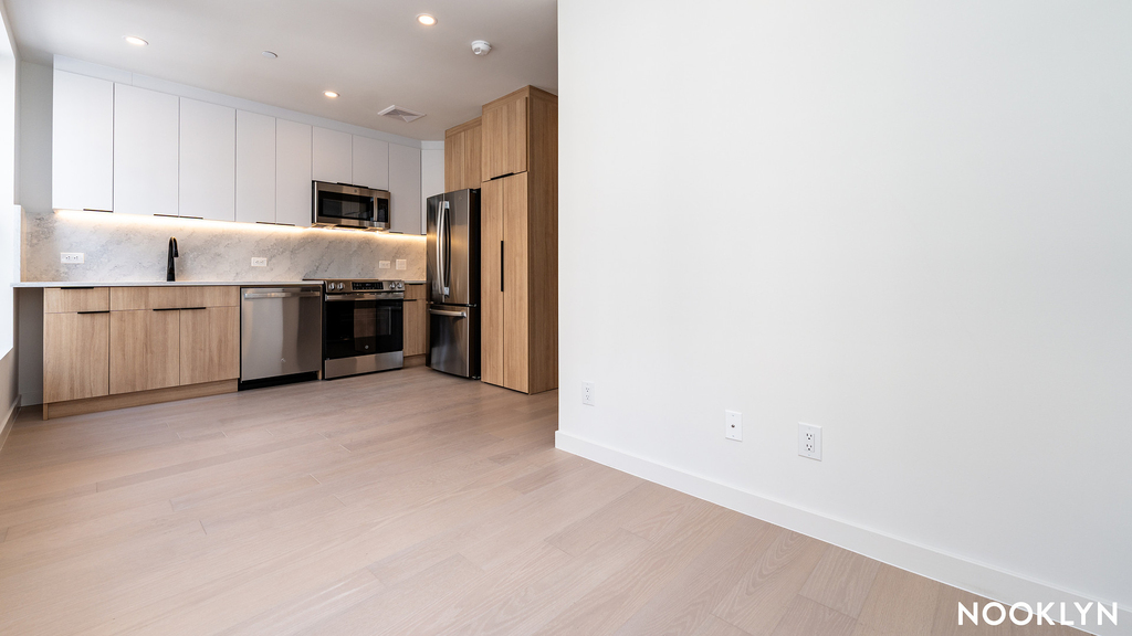 159 Havemeyer St - Photo 1