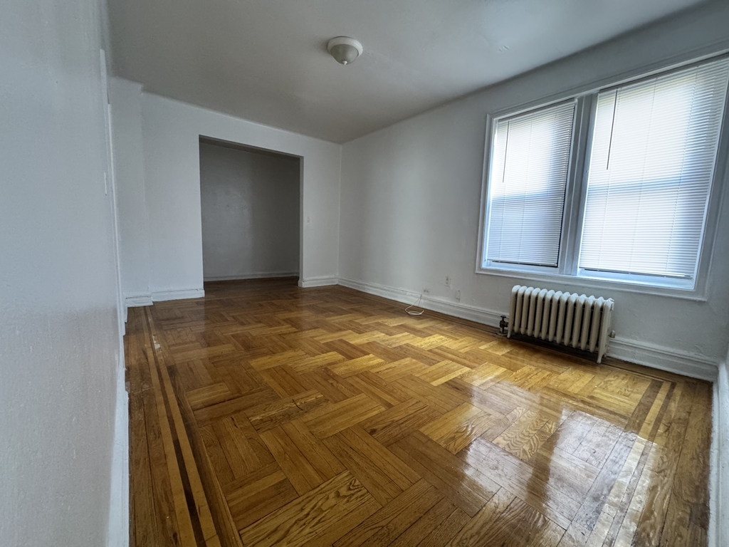 3217 Hull Avenue - Photo 11