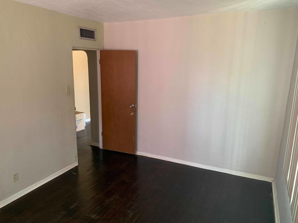 3727 Nashville Avenue - Photo 5