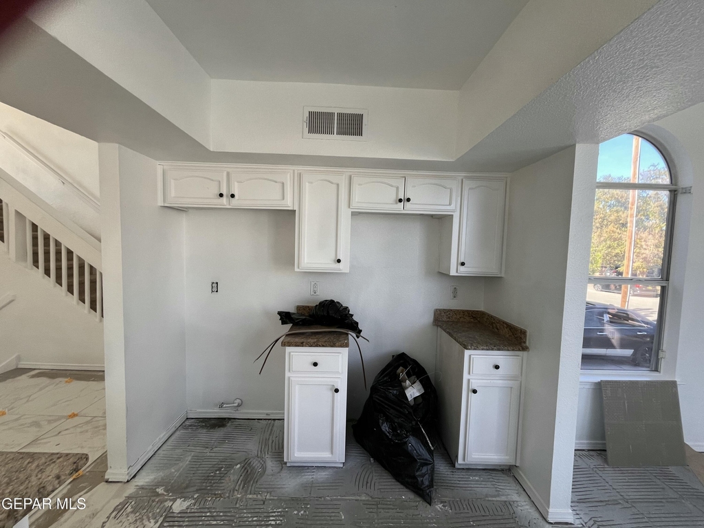 6105 Pecan Park Place - Photo 4