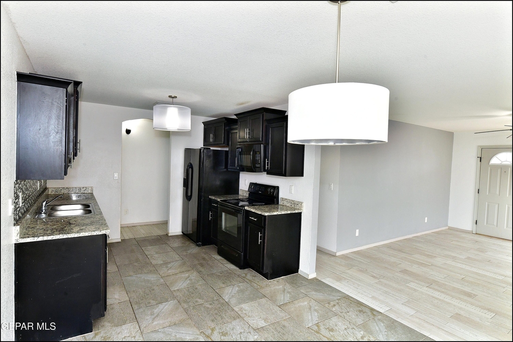872 Colbert Shapleigh Place - Photo 11