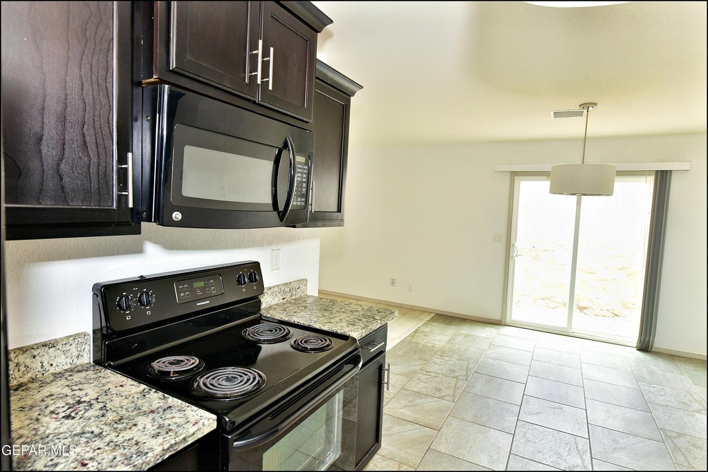 872 Colbert Shapleigh Place - Photo 16