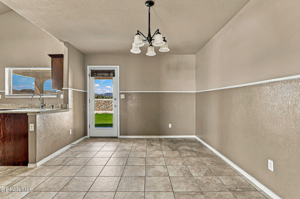 12121 Zavi Lane - Photo 8