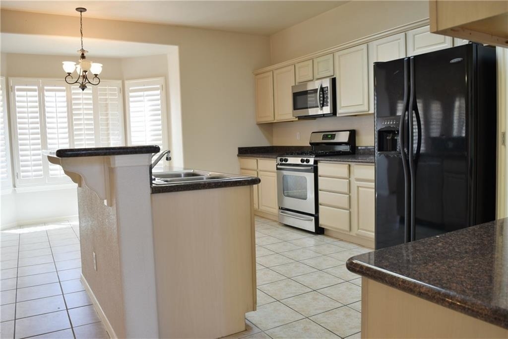 6332 Franklin Vista Drive - Photo 5