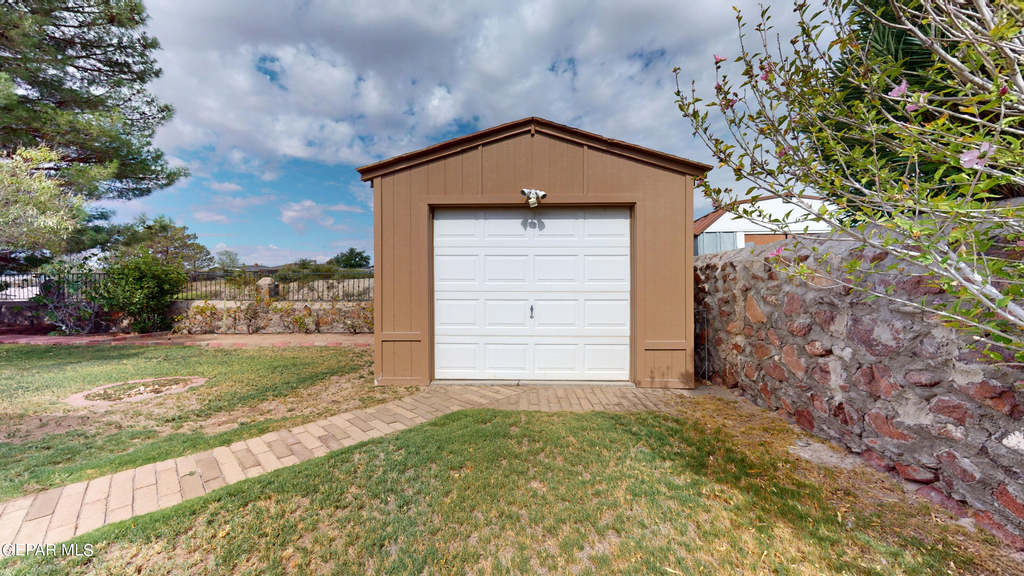 453 El Camino Drive - Photo 34