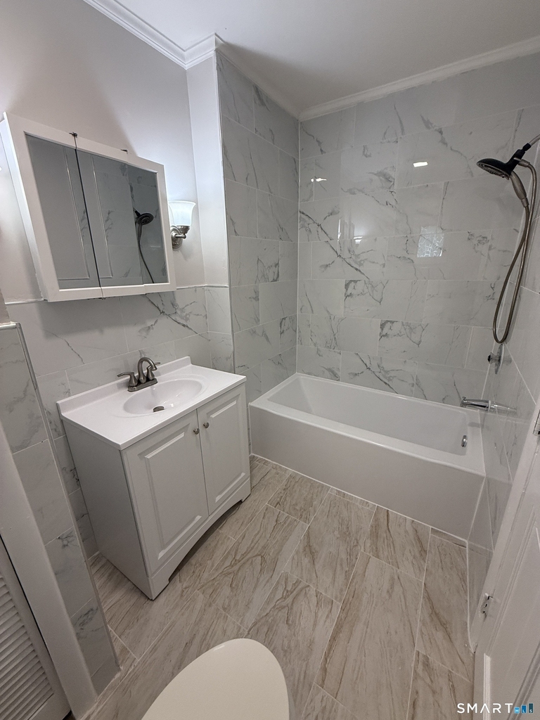 52 Academy Avenue - Photo 2