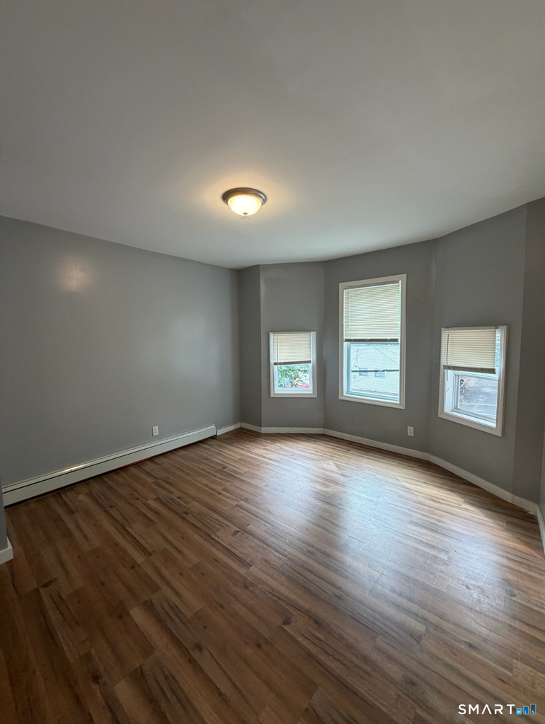 589 Winchester Avenue - Photo 8