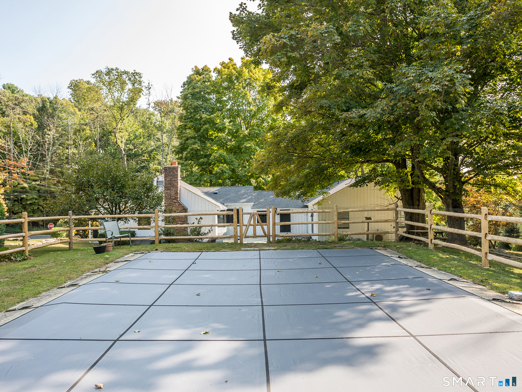 123 Old Litchfield Road - Photo 2