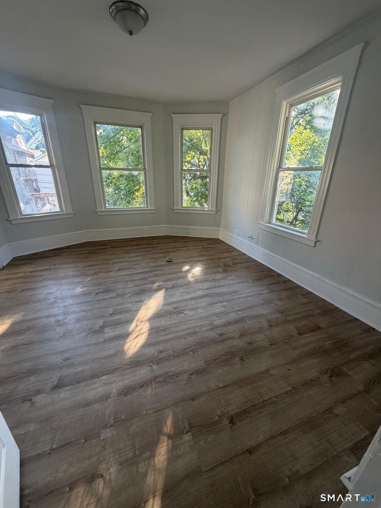 183 Chestnut Avenue - Photo 9