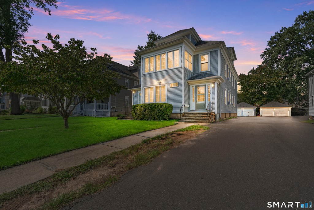 27 Bretton Road - Photo 0