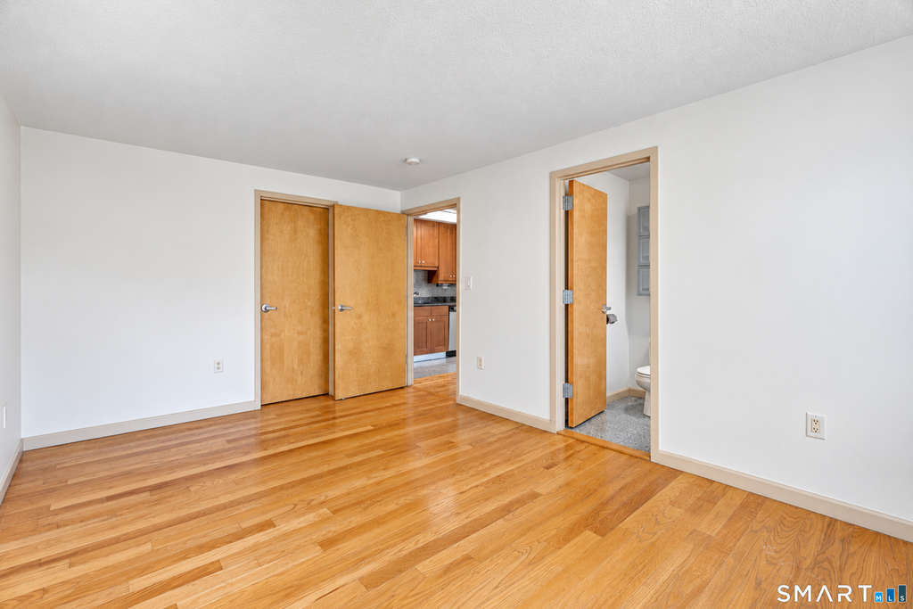 184 Pequot Avenue - Photo 10
