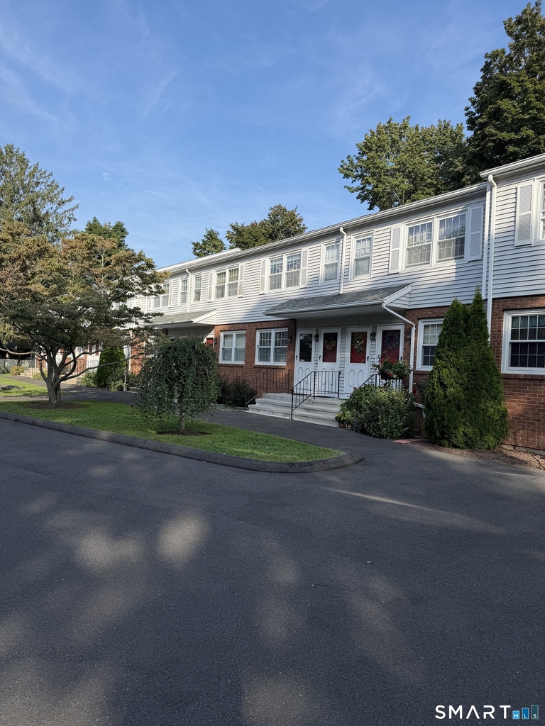 310 Booth Street - Photo 1