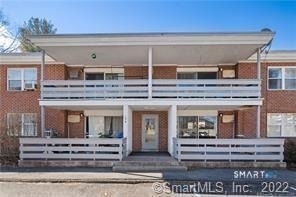 106 Oakwood Avenue - Photo 1