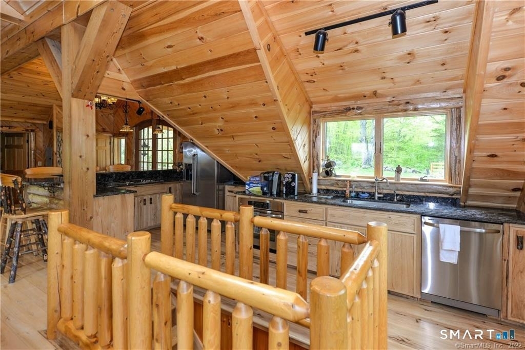 555 West Purchase Road - Photo 5