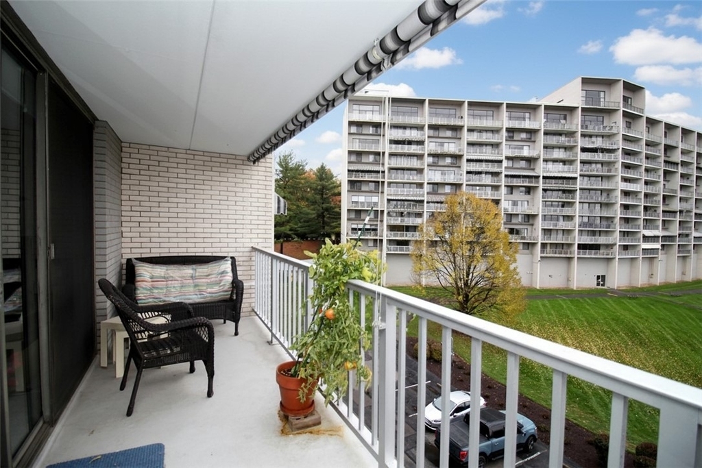 1160 Bower Hill Rd - Photo 2