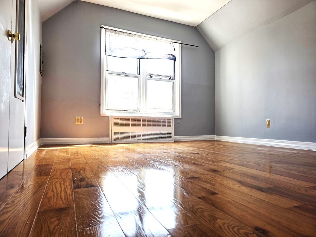 107 Bay 32nd Street - Photo 5