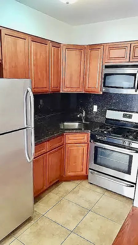 754 40th Street - Photo 2
