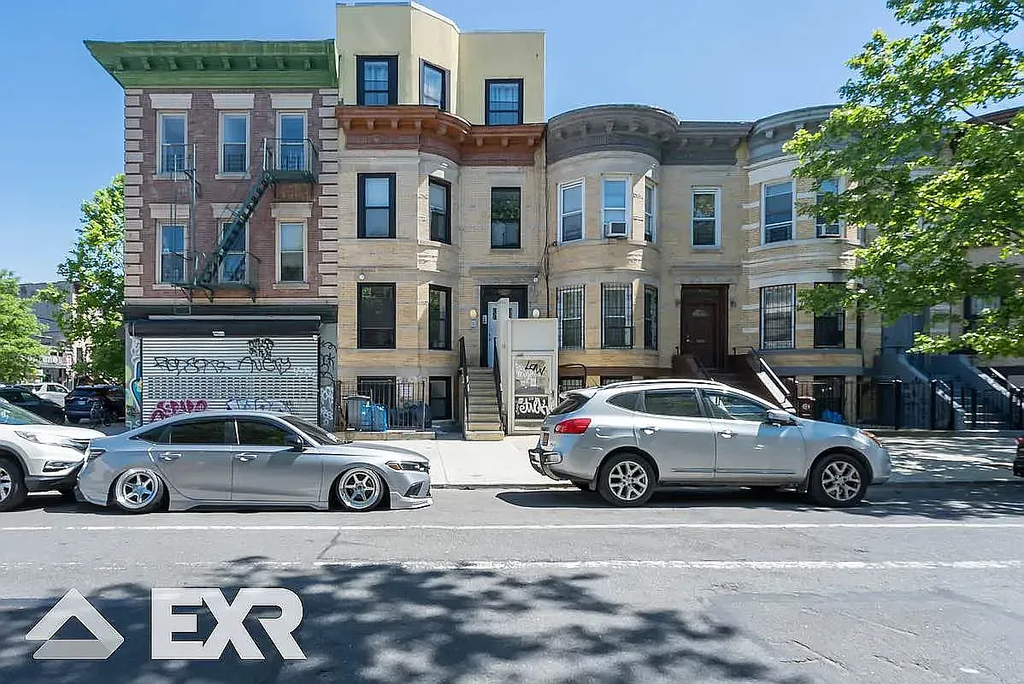 453 Irving Avenue - Photo 14