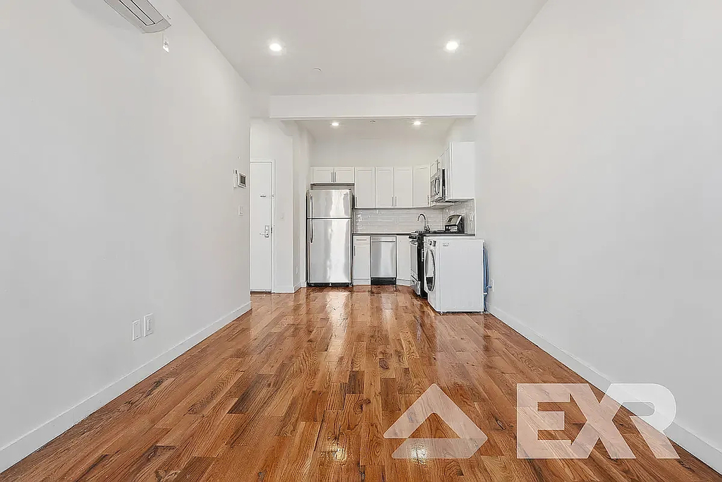 453 Irving Avenue - Photo 10