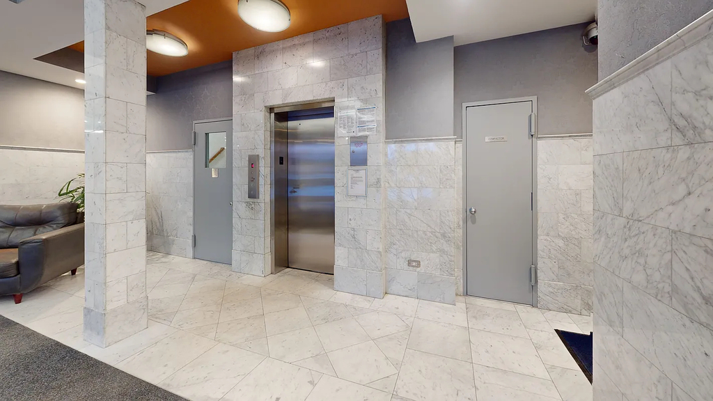 West 13th Street - Photo 15