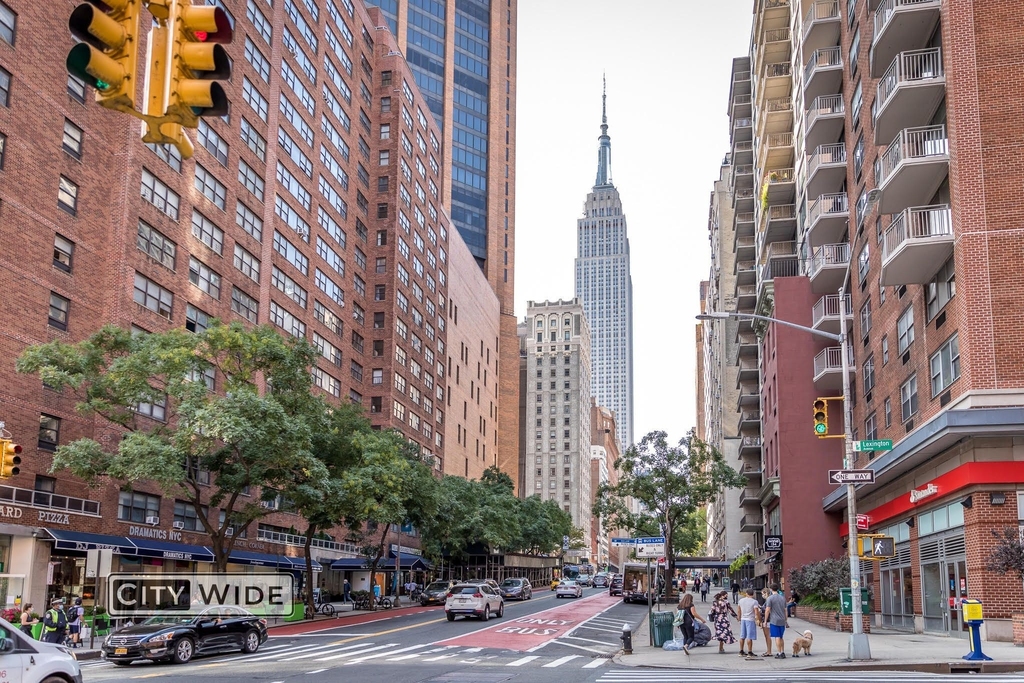 140 East 46th Street - Photo 3