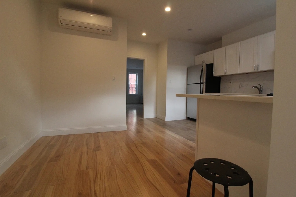 179 Eckford Street - Photo 10