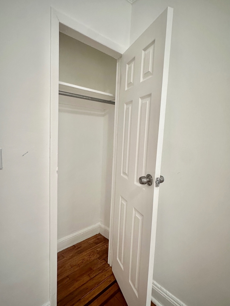 1585 First Avenue - Photo 9