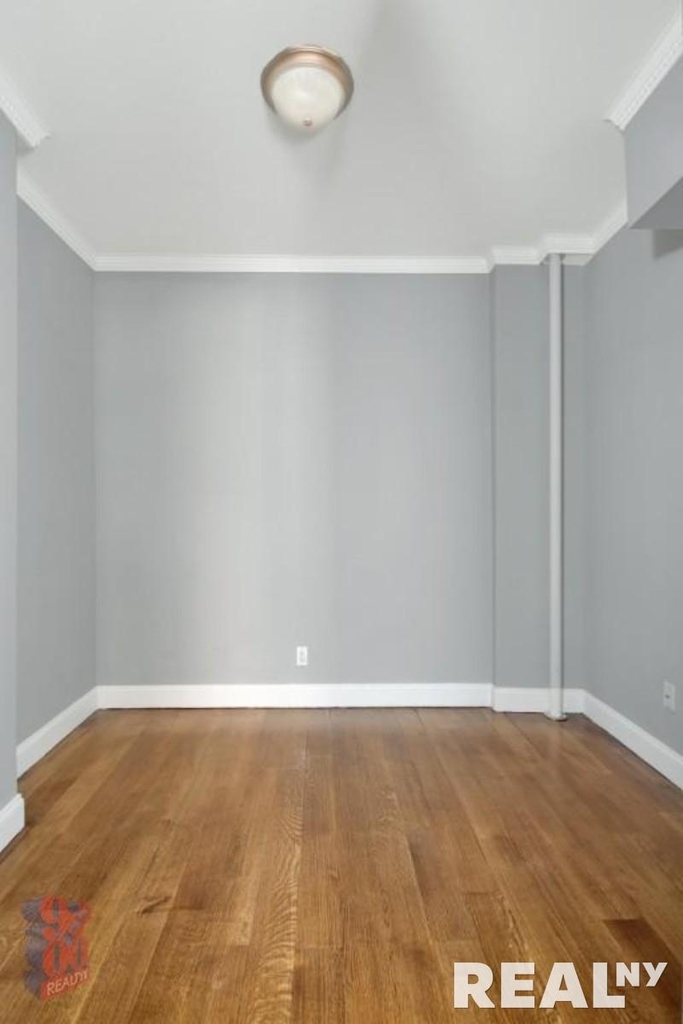 East 26th Street - Photo 2