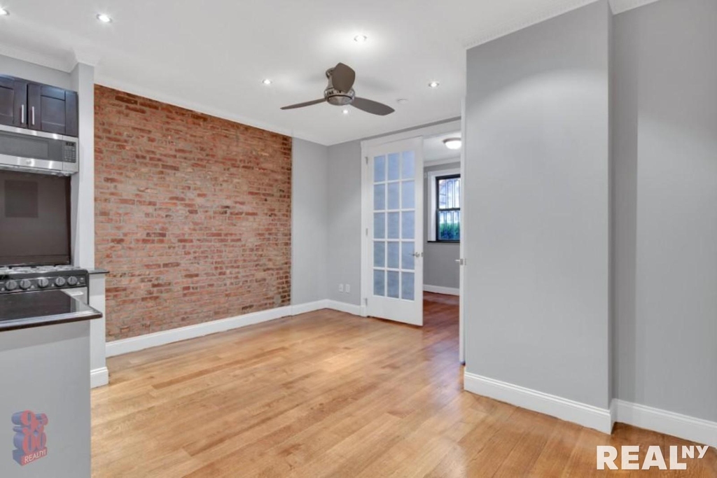 East 26th Street - Photo 0