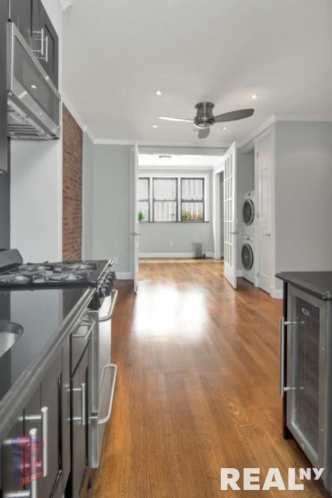 East 26th Street - Photo 5
