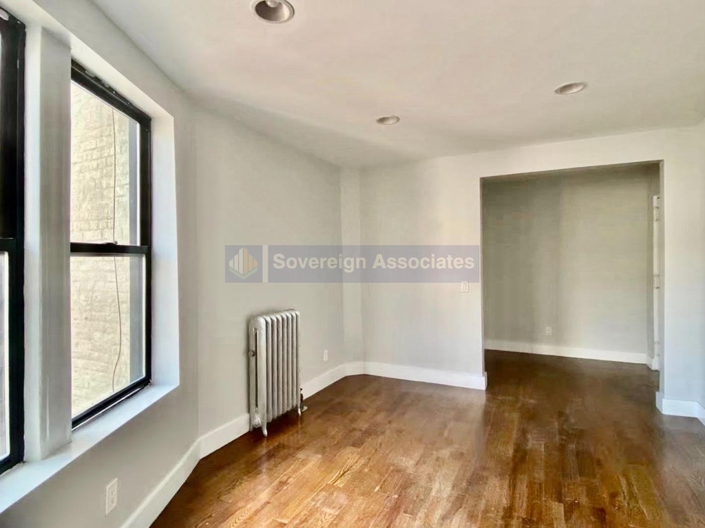 25 Vermilyea Avenue - Photo 1