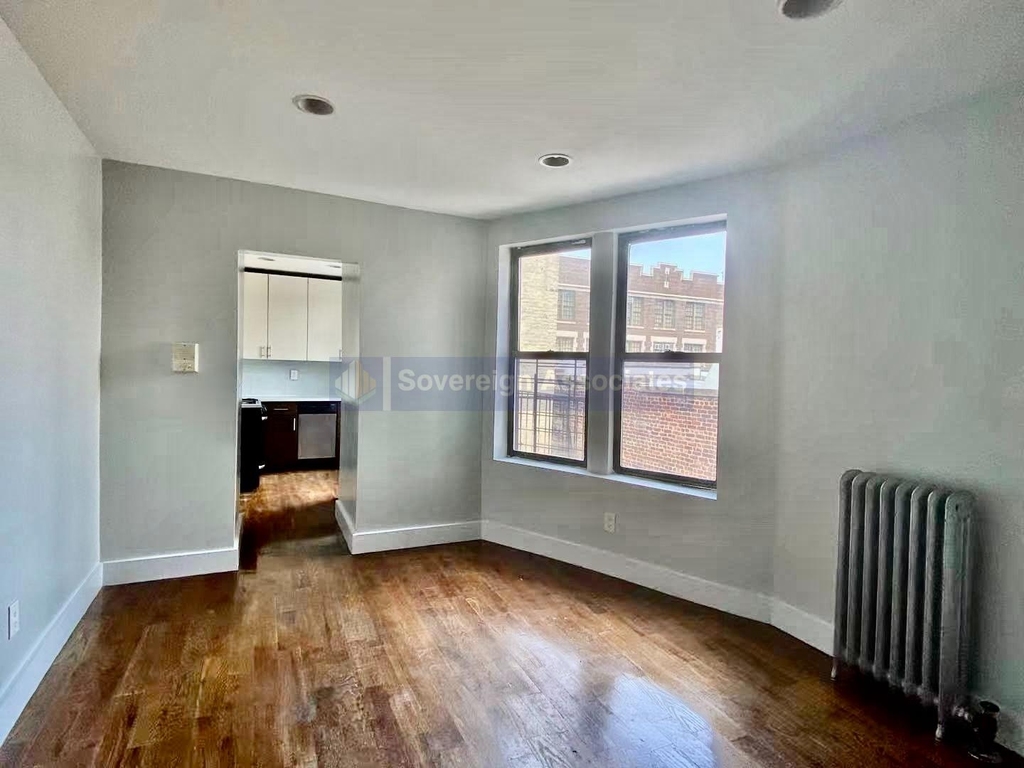 25 Vermilyea Avenue - Photo 0