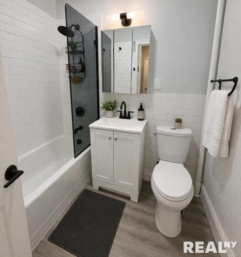 231 East 4th Street - Photo 3