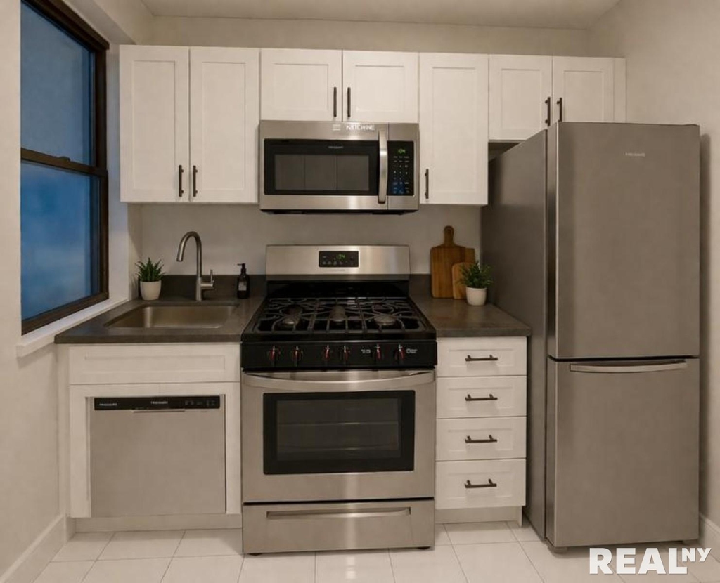 231 East 4th Street - Photo 1