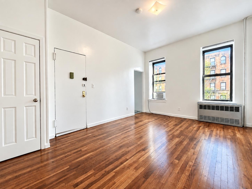 928 Amsterdam Avenue - Photo 8