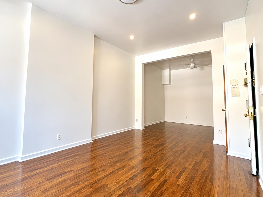 928 Amsterdam Avenue - Photo 4