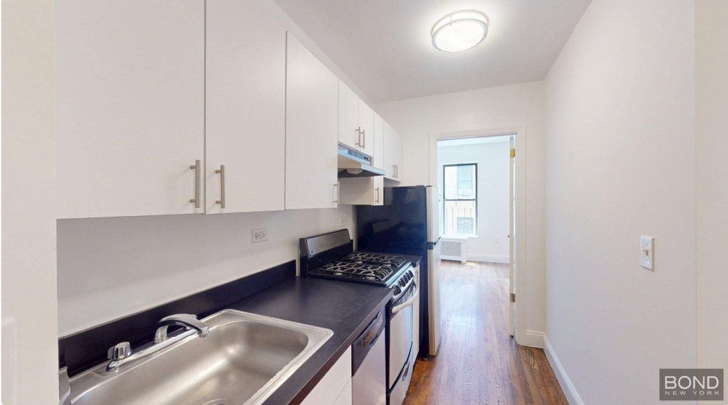 East 89th Street - Photo 1