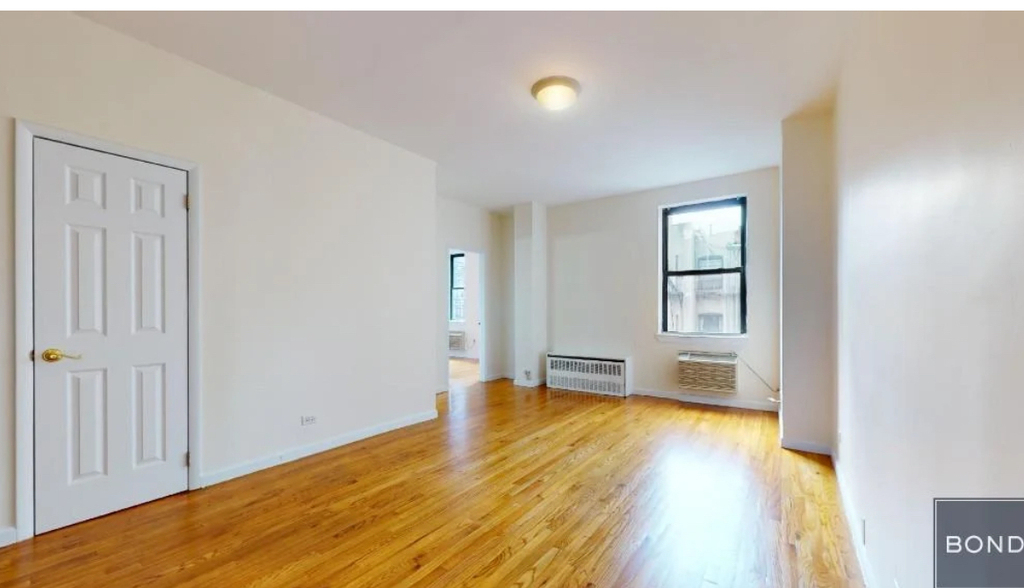 East 91st Street - Photo 1